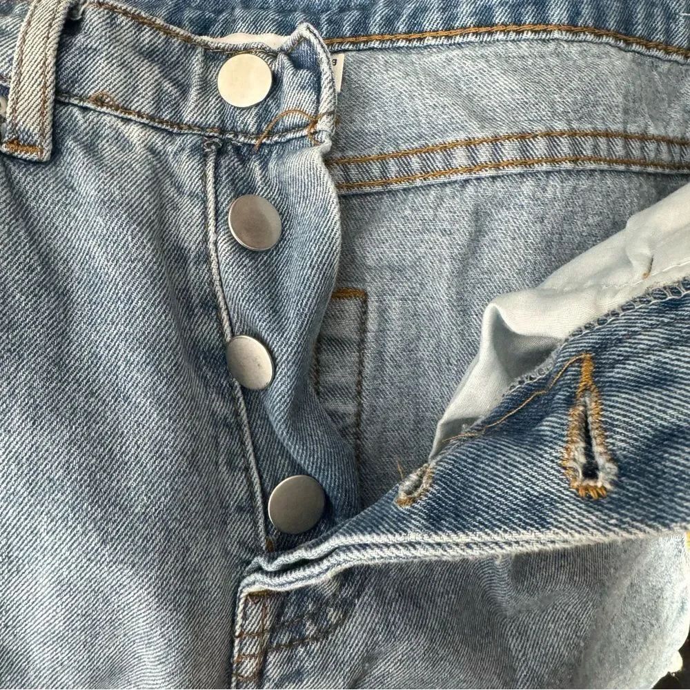 Princess Polly jeans size 4 - Picture 6 of 6